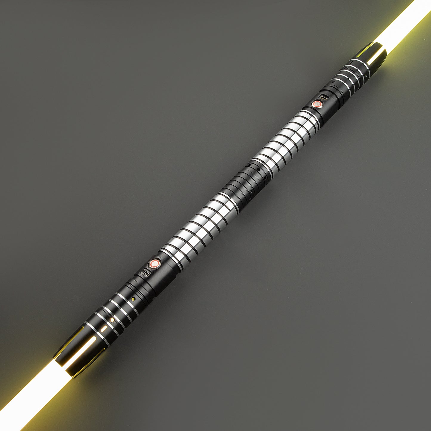 Ironstrike Double-Bladed Lightsaber – Xenopixel V3