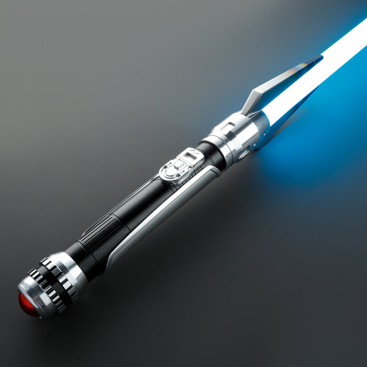 Paladin Lightsaber – Xenopixel V3
