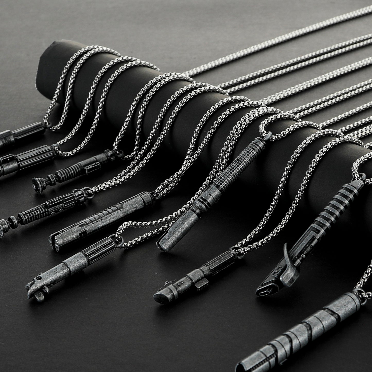 Miniature Metal Lightsaber Hilt Pendant Necklace – Star Wars Character Hilt Jewelry