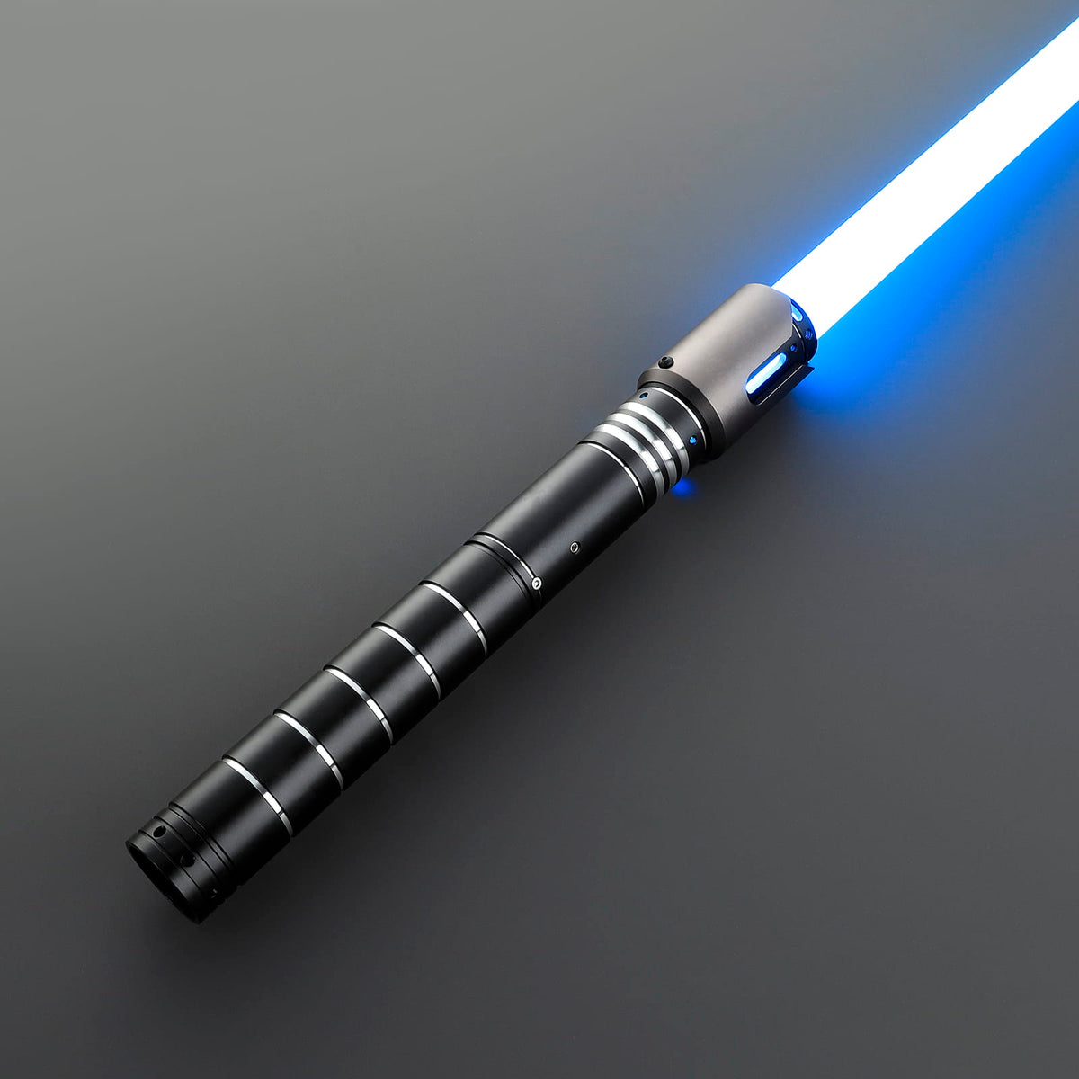 Shadowstrike Lightsaber Hilt – Black & Silver Design