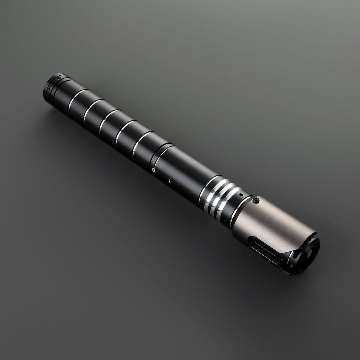 Shadowstrike Lightsaber Hilt – Black & Silver Design
