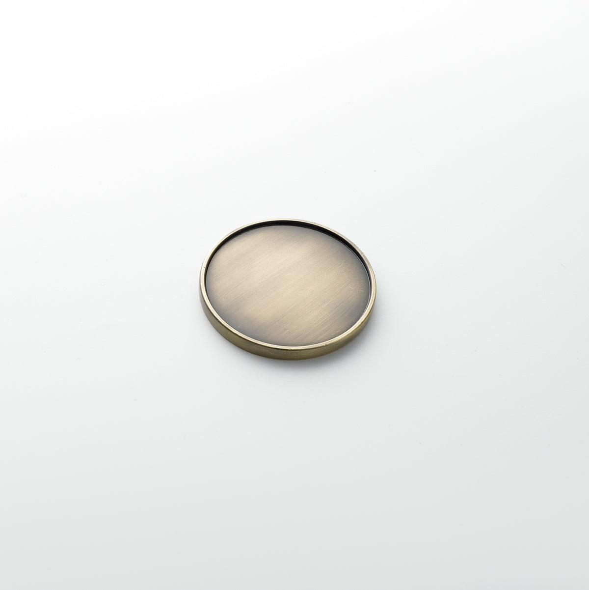 Antique Brass Graflex Lightsaber Pommel Coin Insert – $4.5\text{ cm}$ Hilt Medallion