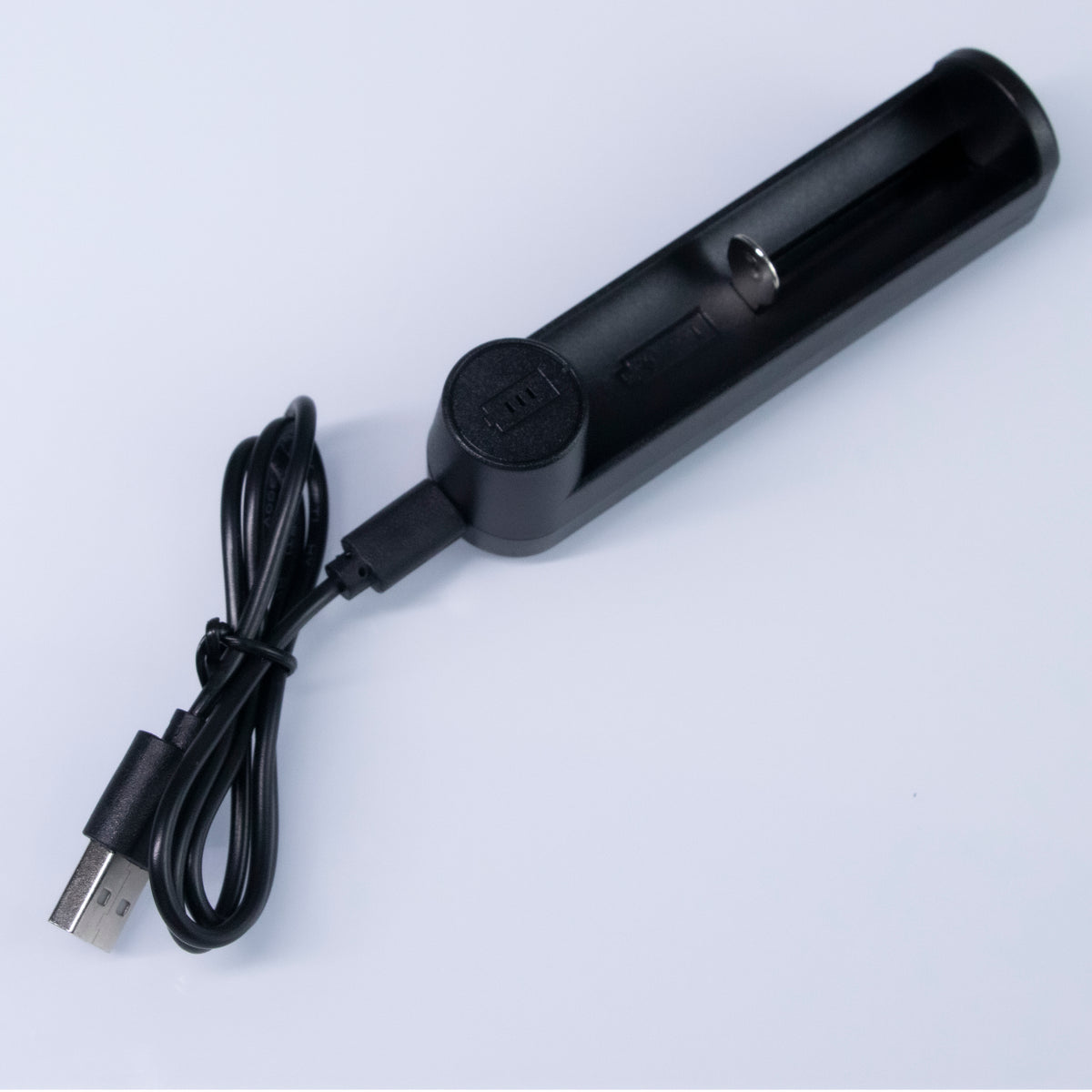 Single-Slot Universal Li-ion Smart Charger