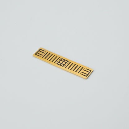 Grid Pattern Clamp Card