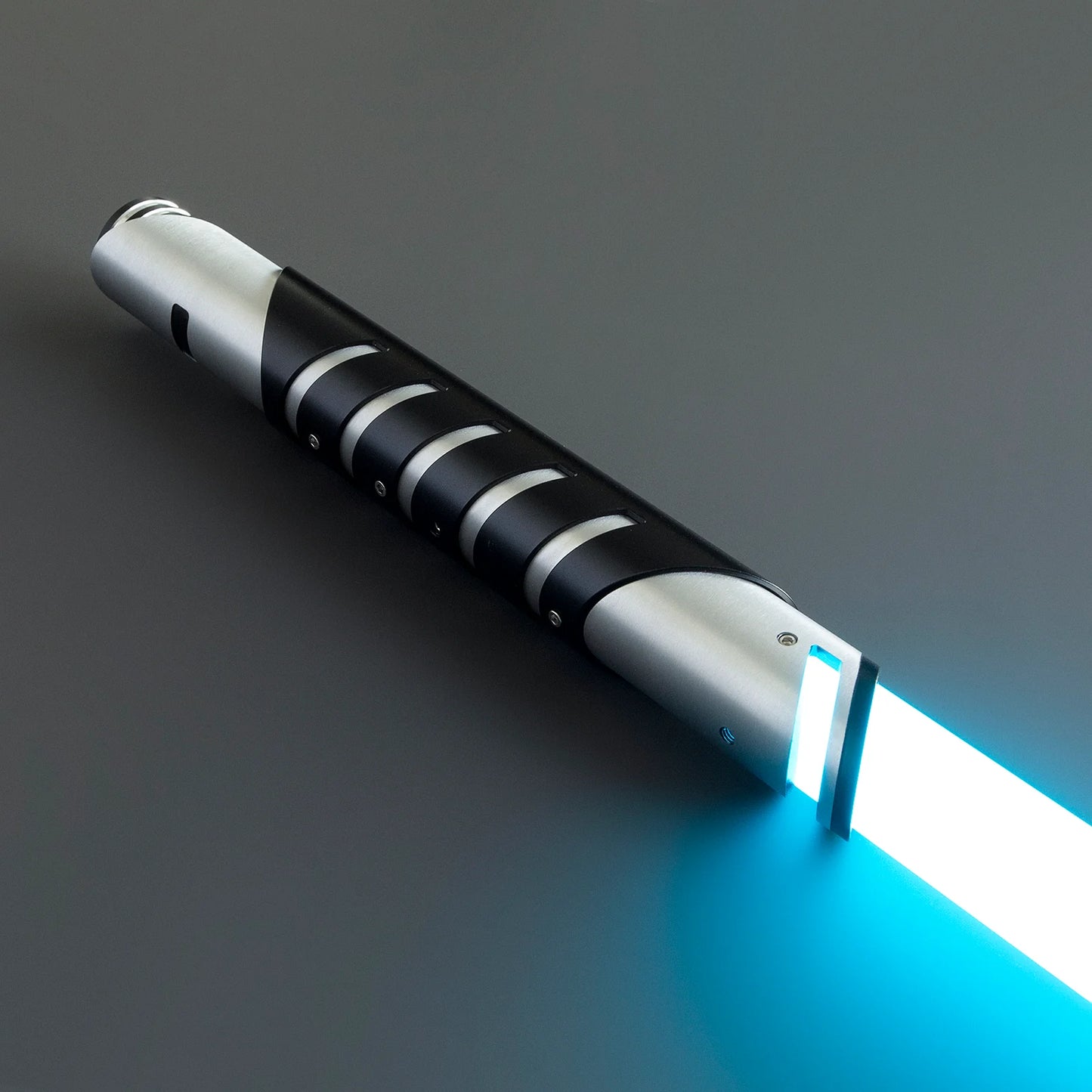 BM Lightsaber Heavy Dueling Fore FX Xenopixel V3 Core Light Saber Silver Black Hilt