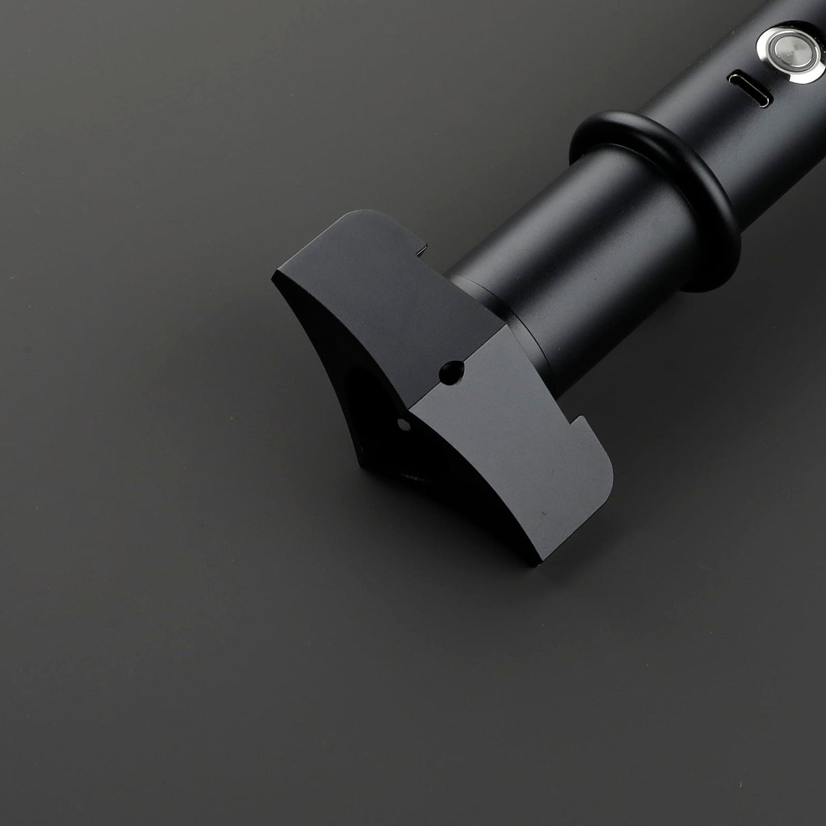 Youngling F20 Lightsaber Hilt – All-Black Minimalist Design